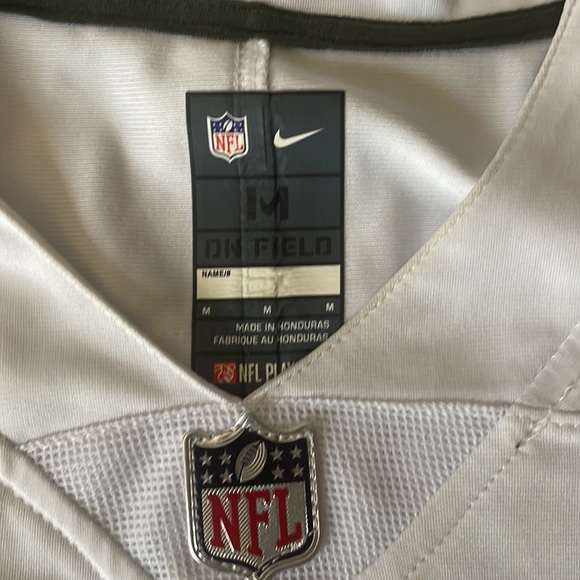 Elijah Moore Jersey - Picture 4 of 5